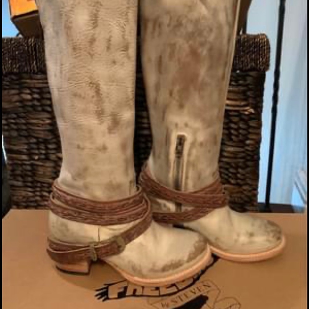 Freebird Boots by Steven. Style: Cannon